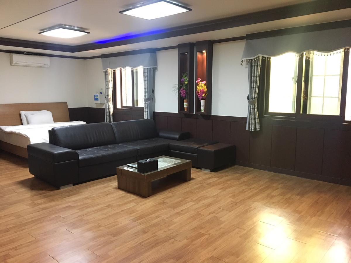 Nobless Hotel Gwangju Metropolitan City Εξωτερικό φωτογραφία