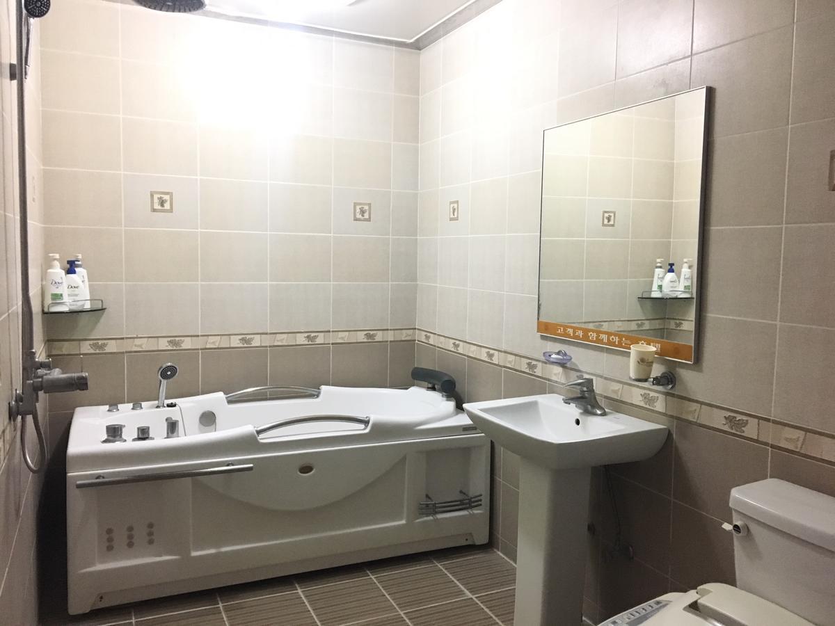 Nobless Hotel Gwangju Metropolitan City Εξωτερικό φωτογραφία