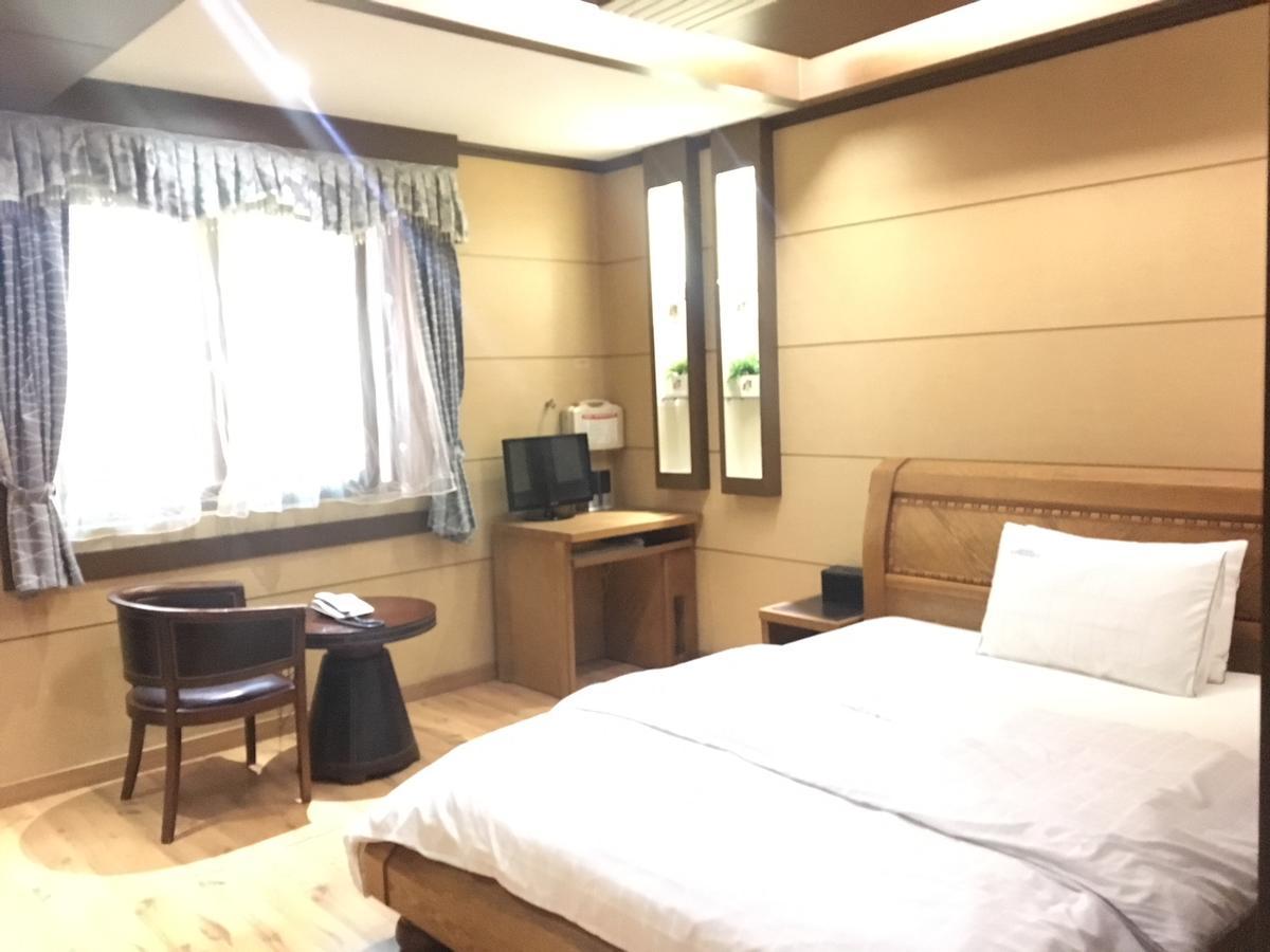 Nobless Hotel Gwangju Metropolitan City Εξωτερικό φωτογραφία